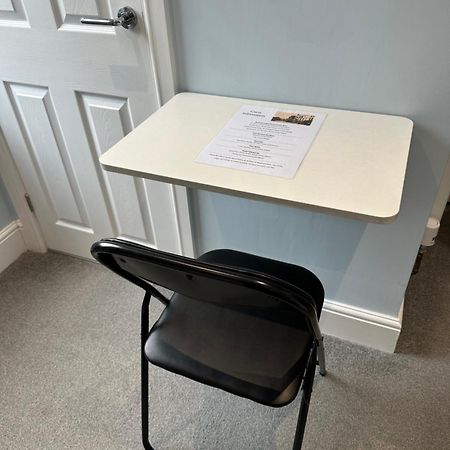 Private & Modern En-Suite Rooms Town Centre Self Check-In Barnsley Bagian luar foto