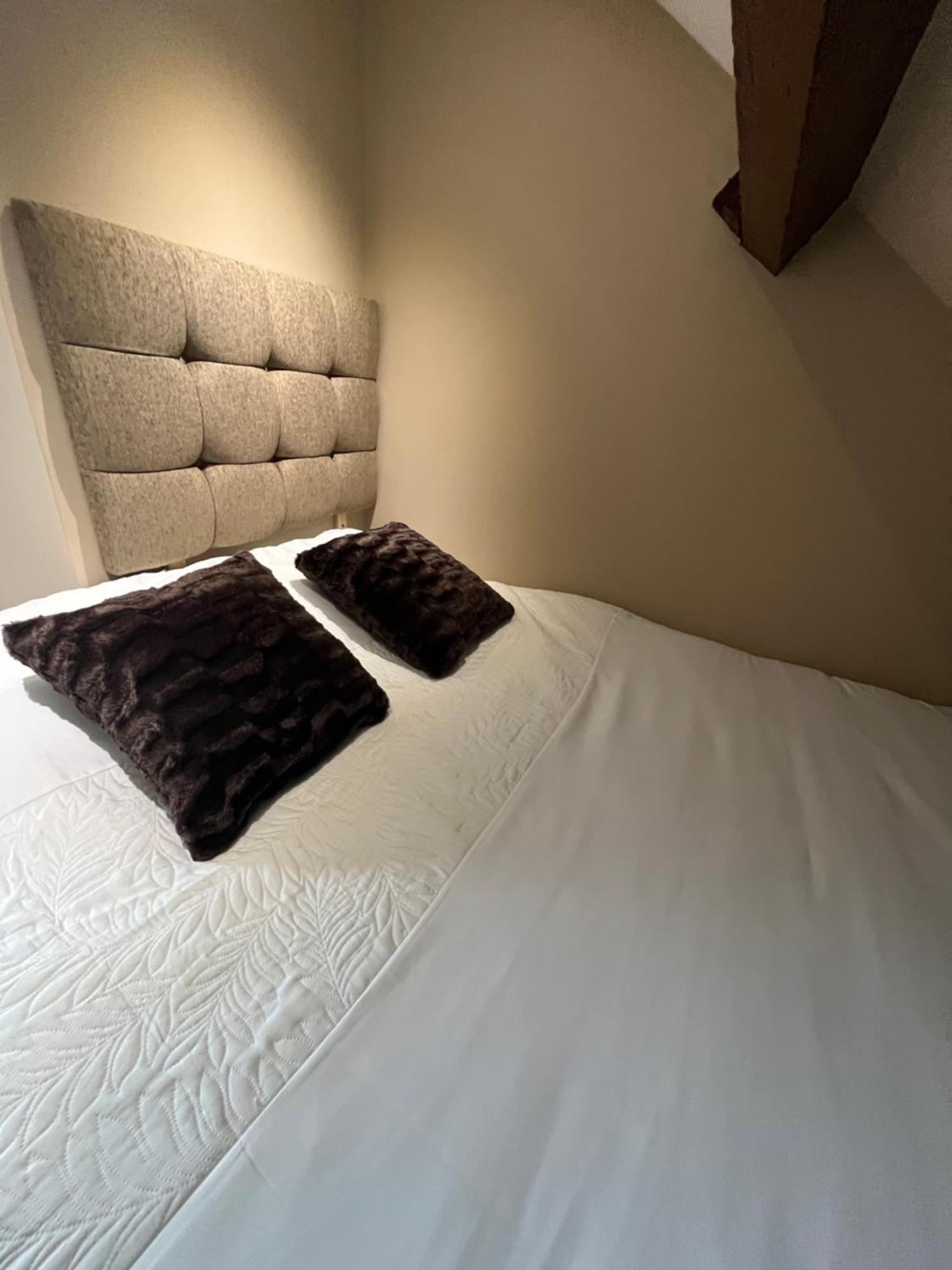 Private & Modern En-Suite Rooms Town Centre Self Check-In Barnsley Bagian luar foto