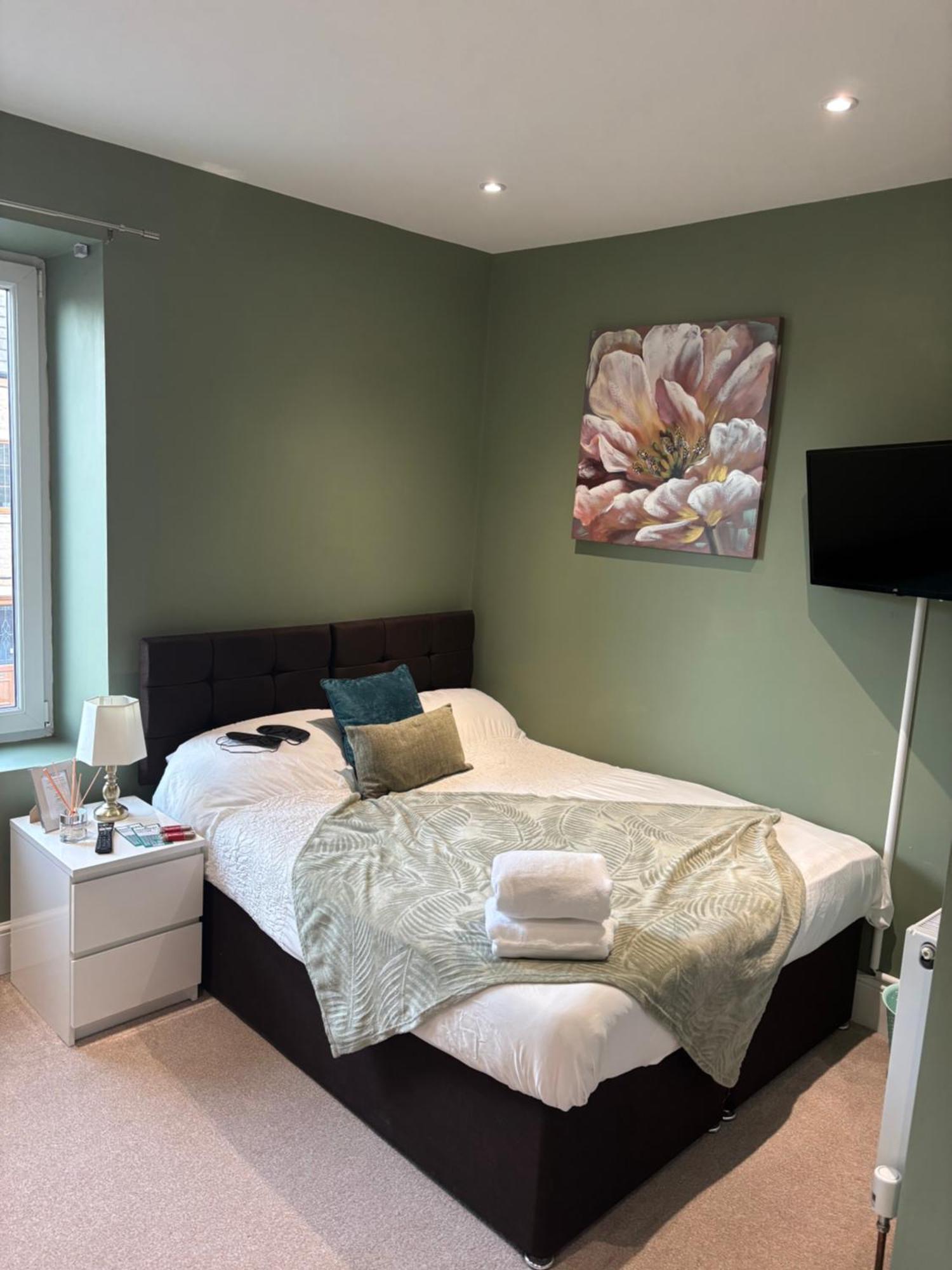 Private & Modern En-Suite Rooms Town Centre Self Check-In Barnsley Bagian luar foto